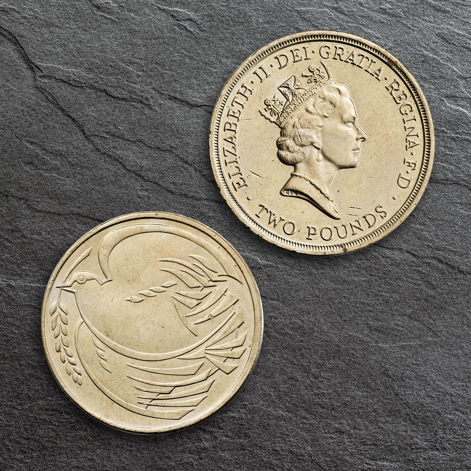 1995 Elizabeth II 'The 50th Anniversary of the End of the Second World War' Circulated £2 Coin