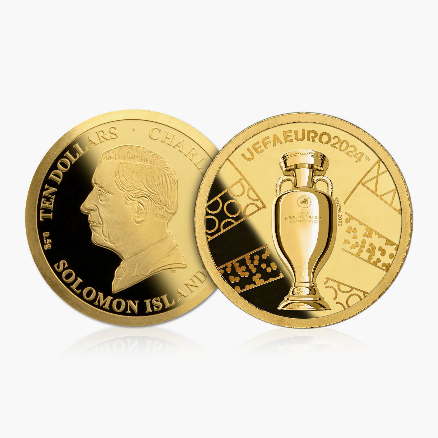 Pièce officielle du mini-trophée d'or de l'UEFA EURO 2024