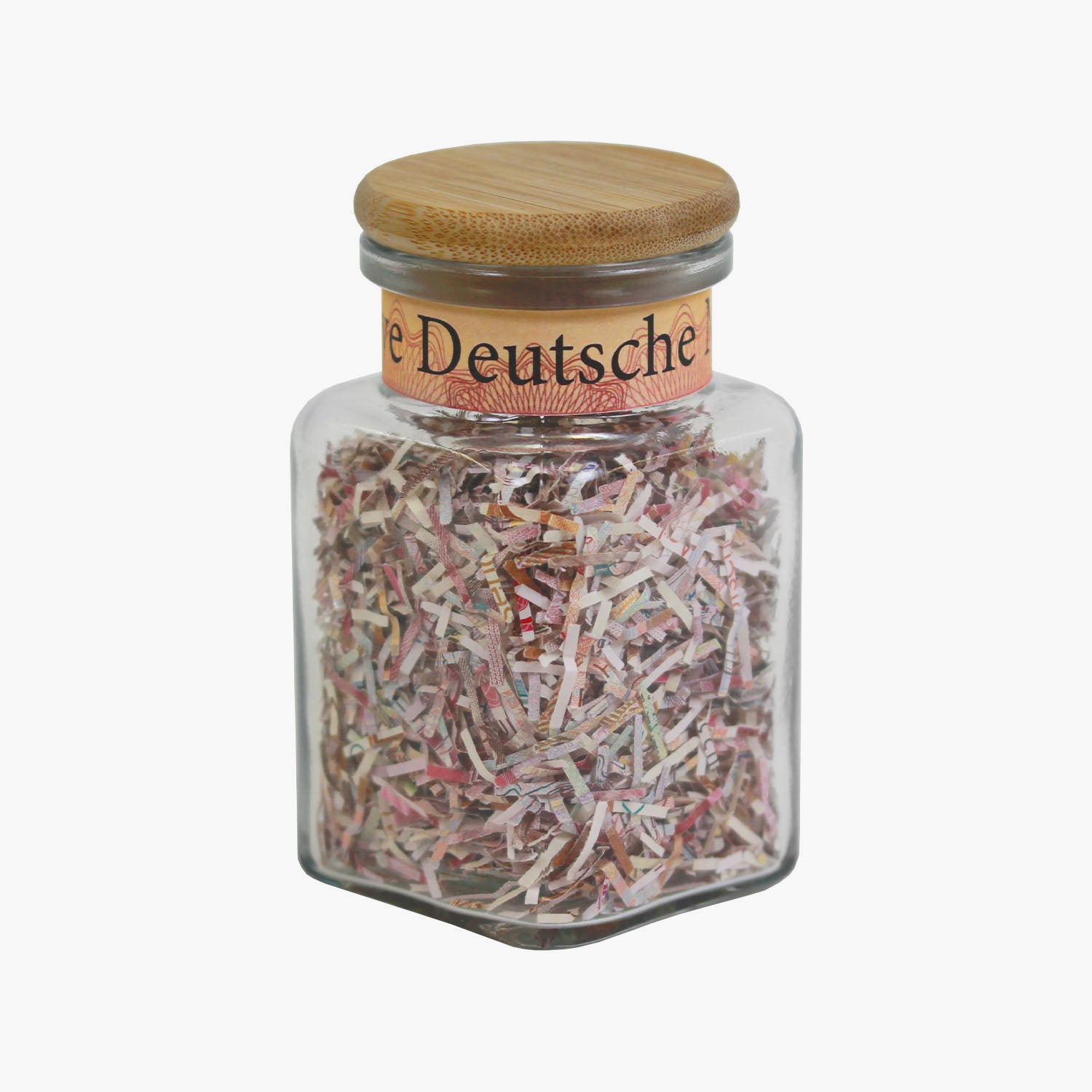 La marque Deutsch dans un bocal – déchiquetée mais pas oubliée